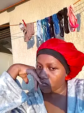 SquirtQueen222 online show from 01.02.25