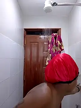 SquirtQueen222 online show from 01.04.25