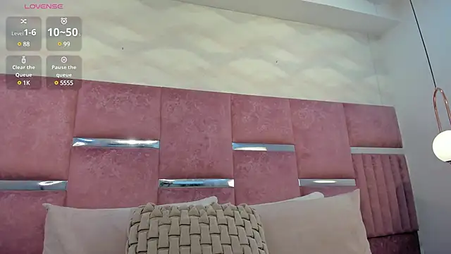 im alejandra  online show from 03.08.25