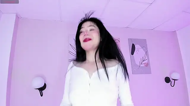 GENNESIS LOVE online show from 12.11.24