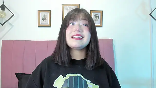 GENNESIS LOVE online show from 11.19.25