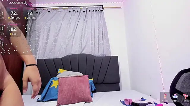 Snapshot of sharon_cambell_ chatting on 10.23.25 sharon cambell online show from 10.23.25