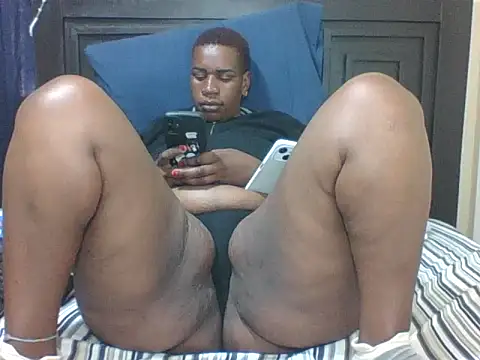 SexyTirries13 online show from 01.17.26