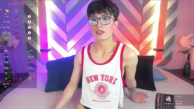 cherryy boy online show from 02.14.25