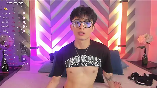 cherryy boy online show from 02.18.25