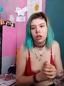 Snapshot of Esteem369 chatting on 02.14.25 Esteem369 online show from 02.14.25