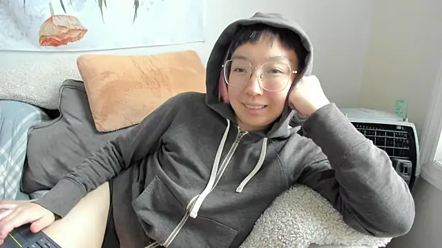 luxgray online show from 12.15.25