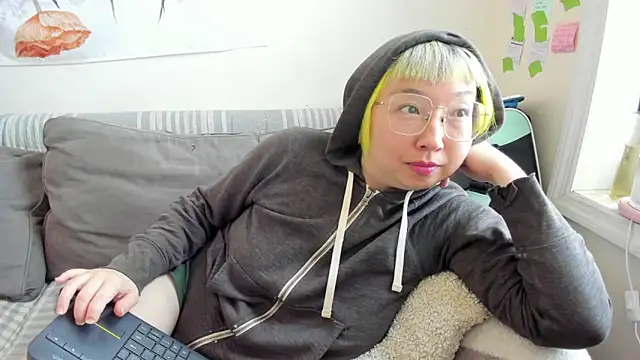 luxgray online show from 04.18.26