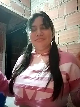 Snapshot of ariana_d20 chatting on 09.16.25 ariana d20 online show from 09.16.25