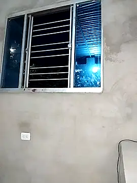 Snapshot of ariana_d20 chatting on 10.07.25 ariana d20 online show from 10.07.25