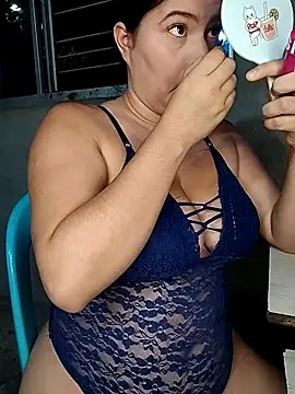 Snapshot of ariana_d20 chatting on 11.15.25 ariana d20 online show from 11.15.25