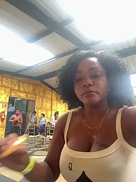 Snapshot of Noviostoxico chatting on 11.02.25 Noviostoxico online show from 11.02.25