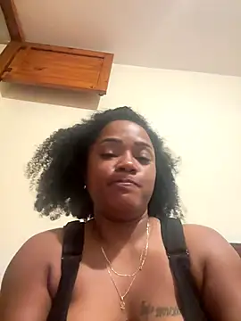 Snapshot of Noviostoxico chatting on 11.04.25 Noviostoxico online show from 11.04.25