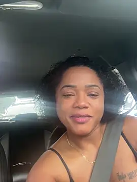 Snapshot of Noviostoxico chatting on 11.10.25 Noviostoxico online show from 11.10.25