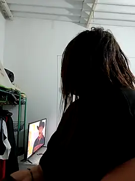 Snapshot of Liancy chatting on 01.29.25 Liancy online show from 01.29.25