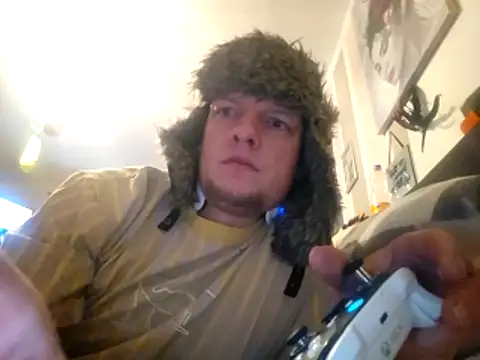 Snapshot of hawkyyy71222 chatting on 12.03.25 hawkyyy71222 online show from 12.03.25