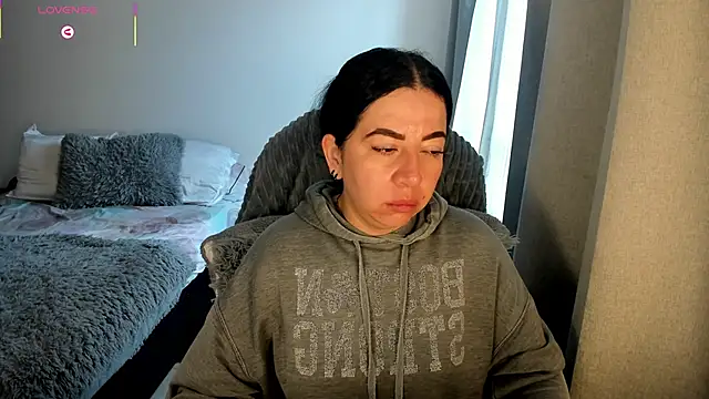 Snapshot of Im_coco chatting on 03.10.26 Im coco online show from 03.10.26