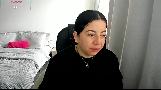 Snapshot of Im_coco chatting on 04.08.26 Im coco online show from 04.08.26