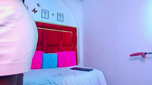 CoralHarrinson online show from 09.16.25