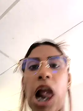 Vivi bless online show from 12.06.24