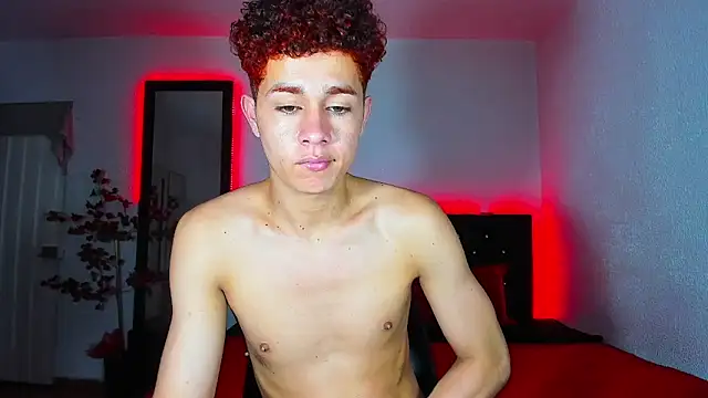 Snapshot of DavidfullOFlove chatting on 01.18.25 DavidfullOFlove online show from 01.18.25