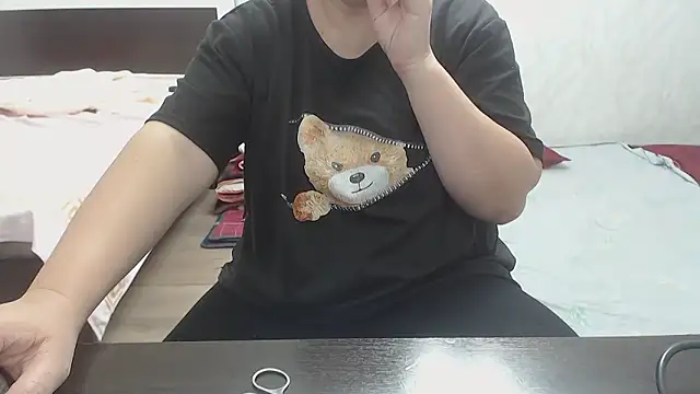 Snapshot of AsweetyAli chatting on 09.19.25 AsweetyAli online show from 09.19.25