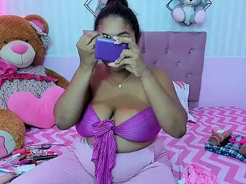 Snapshot of ariel_milk chatting on 01.09.26 ariel milk online show from 01.09.26