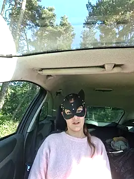 LoLa-69-X online show from 09.27.25