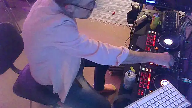 Snapshot of bibananaman chatting on 12.09.24 bibananaman online show from 12.09.24