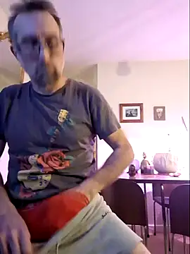 Snapshot of bibananaman chatting on 12.16.24 bibananaman online show from 12.16.24