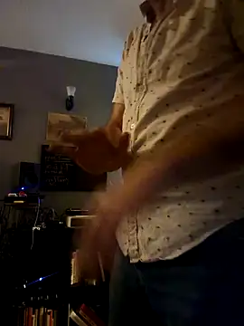 Snapshot of bibananaman chatting on 12.18.24 bibananaman online show from 12.18.24