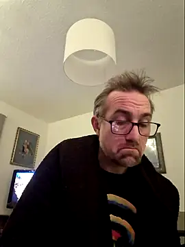 Snapshot of bibananaman chatting on 01.12.25 bibananaman online show from 01.12.25