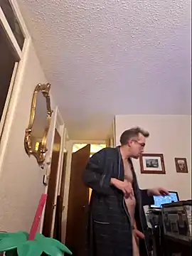 Snapshot of bibananaman chatting on 01.13.25 bibananaman online show from 01.13.25