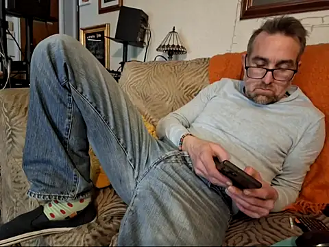 Snapshot of bibananaman chatting on 03.10.25 bibananaman online show from 03.10.25