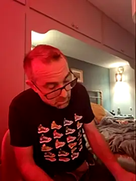 Snapshot of bibananaman chatting on 10.28.25 bibananaman online show from 10.28.25