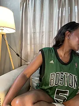 Snapshot of naughtyblackdolie chatting on 01.12.25 naughtyblackdolie online show from 01.12.25