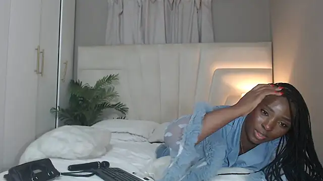 Snapshot of naughtyblackdolie chatting on 10.24.25 naughtyblackdolie online show from 10.24.25