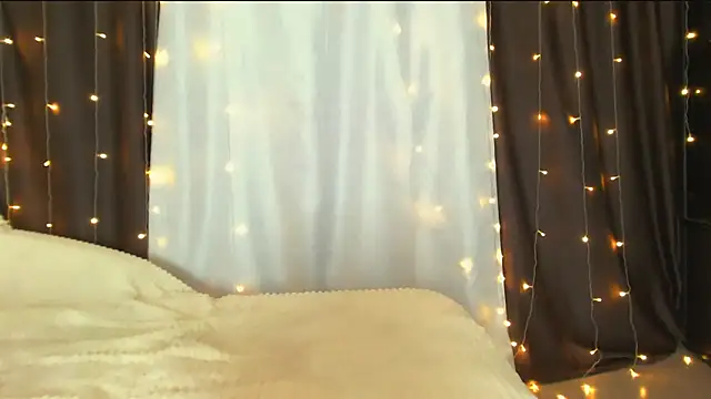 Snapshot of Adriana_Sweet_24 chatting on 12.29.24 Adriana Sweet 24 online show from 12.29.24