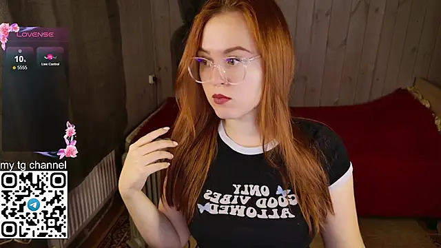 Lila Pitt online show from 01.05.25