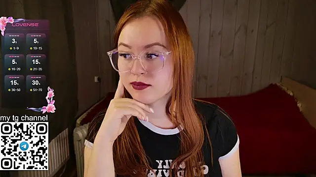 Lila Pitt online show from 01.05.25