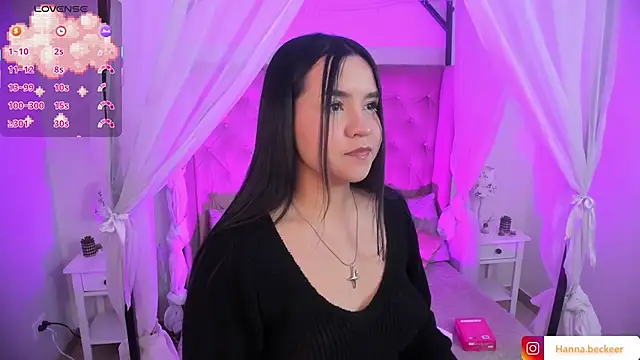 Hanna  Becker  online show from 02.05.26