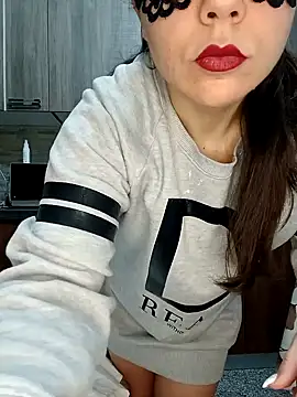 Snapshot of SexySweetPaola chatting on 01.16.25 SexySweetPaola online show from 01.16.25