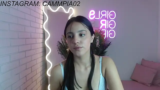 Snapshot of Pia_tay chatting on 03.16.25 Pia tay online show from 03.16.25