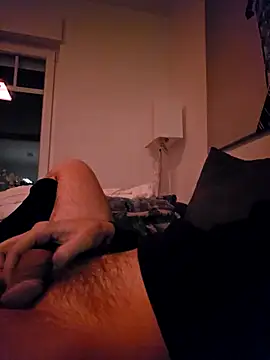 Snapshot of lovelycock187 chatting on 11.29.25 lovelycock187 online show from 11.29.25