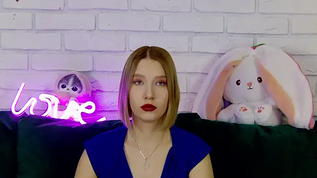 LiliLinn online show from 03.07.25