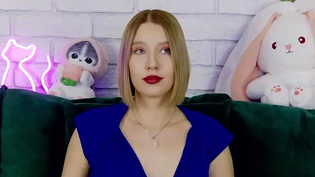 LiliLinn online show from 03.07.25