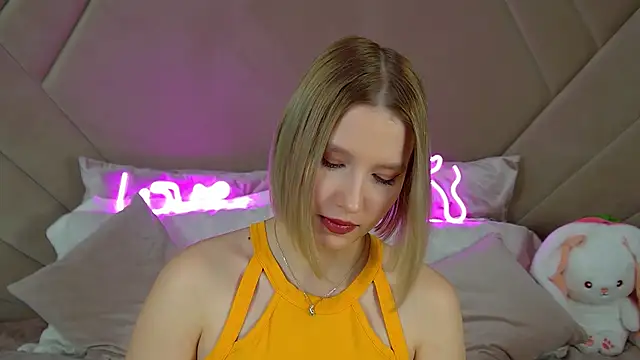 LiliLinn online show from 03.11.25