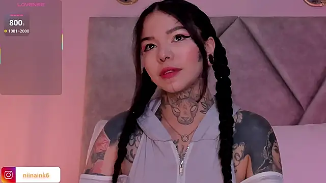 NinaInk online show from 10.12.25