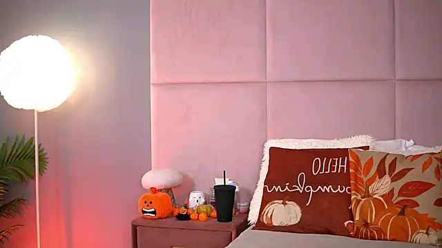 AlmaLuv online show from 11.17.25