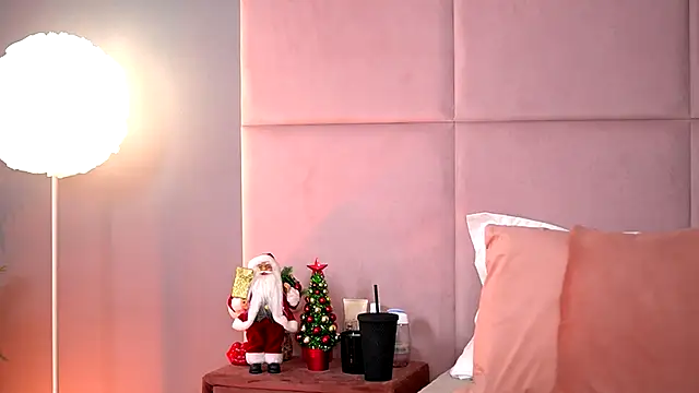 AlmaLuv online show from 12.17.25